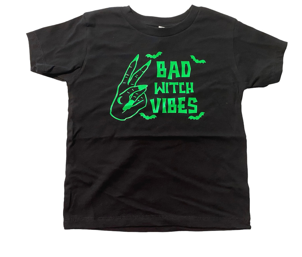 5t Bad witch vibes short sleeve